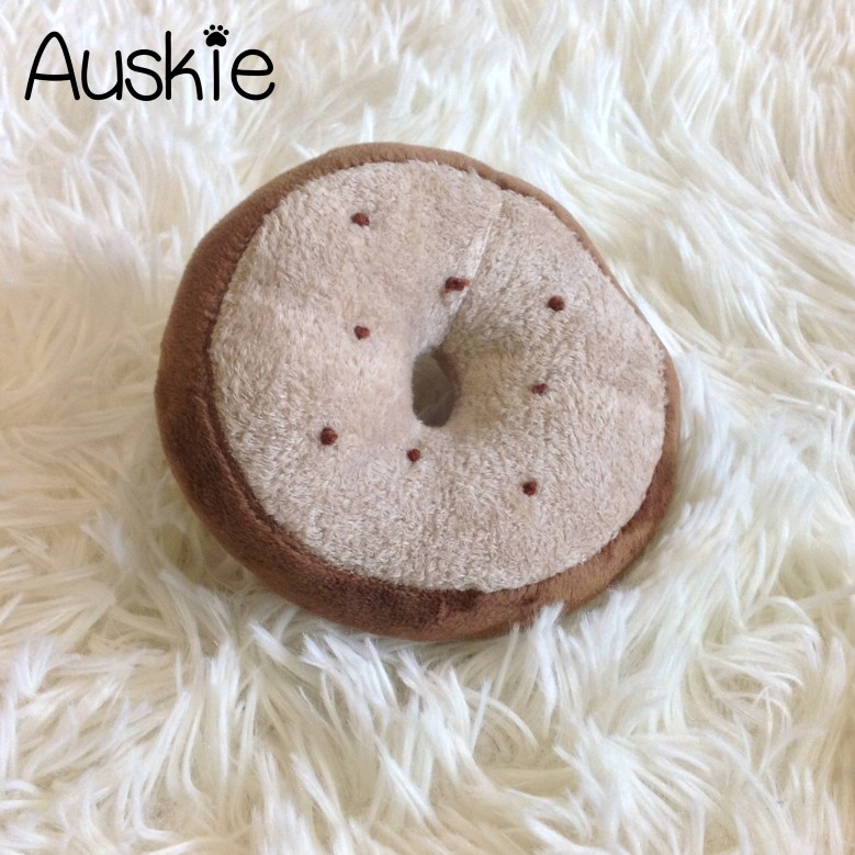 Auskie Barkery Purstry Bread Squeaky Pet Plush - Image 2