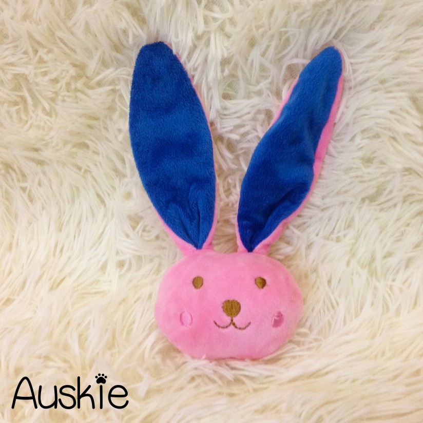 Auskie Heads-on Pal Squeaky Pet Plush - Image 2